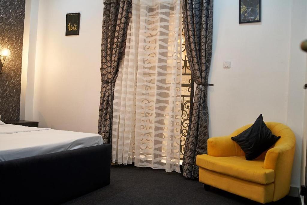Appartement Cosy Free Bonapriso Douala Exterior photo